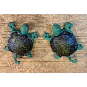 Two Black & Green Turtle Tail Hook 04183